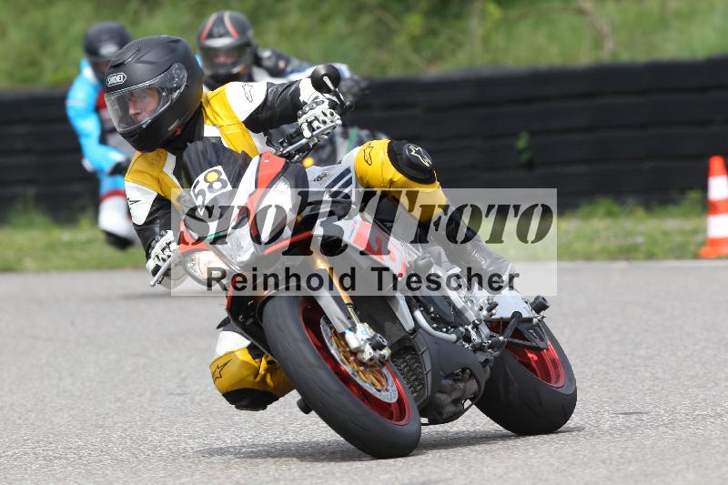 /Archiv-2025/10 23.04.2025 Cornu Master School ADR/rot-rouge/58